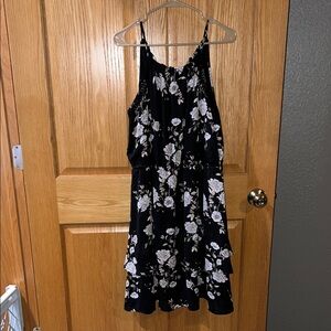 Eyeshadow Black and White Floral Dress